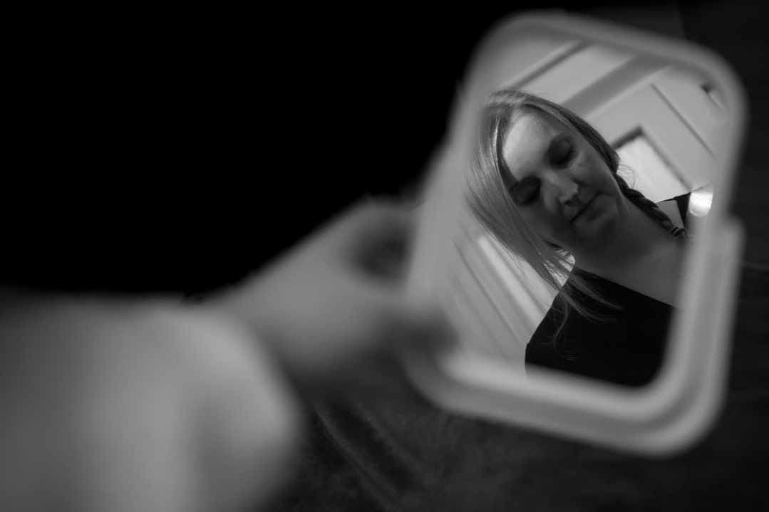 Portrait de Cyntia, fondatrice de Beauty & Vous, spécialisée en soins esthétiques et énergétiques naturels